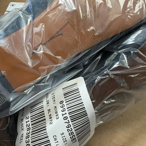 Madewell Greta Pump Heels 8.5 NWT Dark Roast Brown Suede Mary Jane Pumps NX093 - Picture 6 of 6